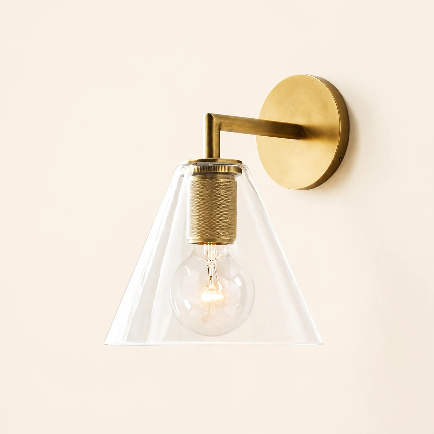 Armed Retro Brass Wall Sconce - Lumpaz