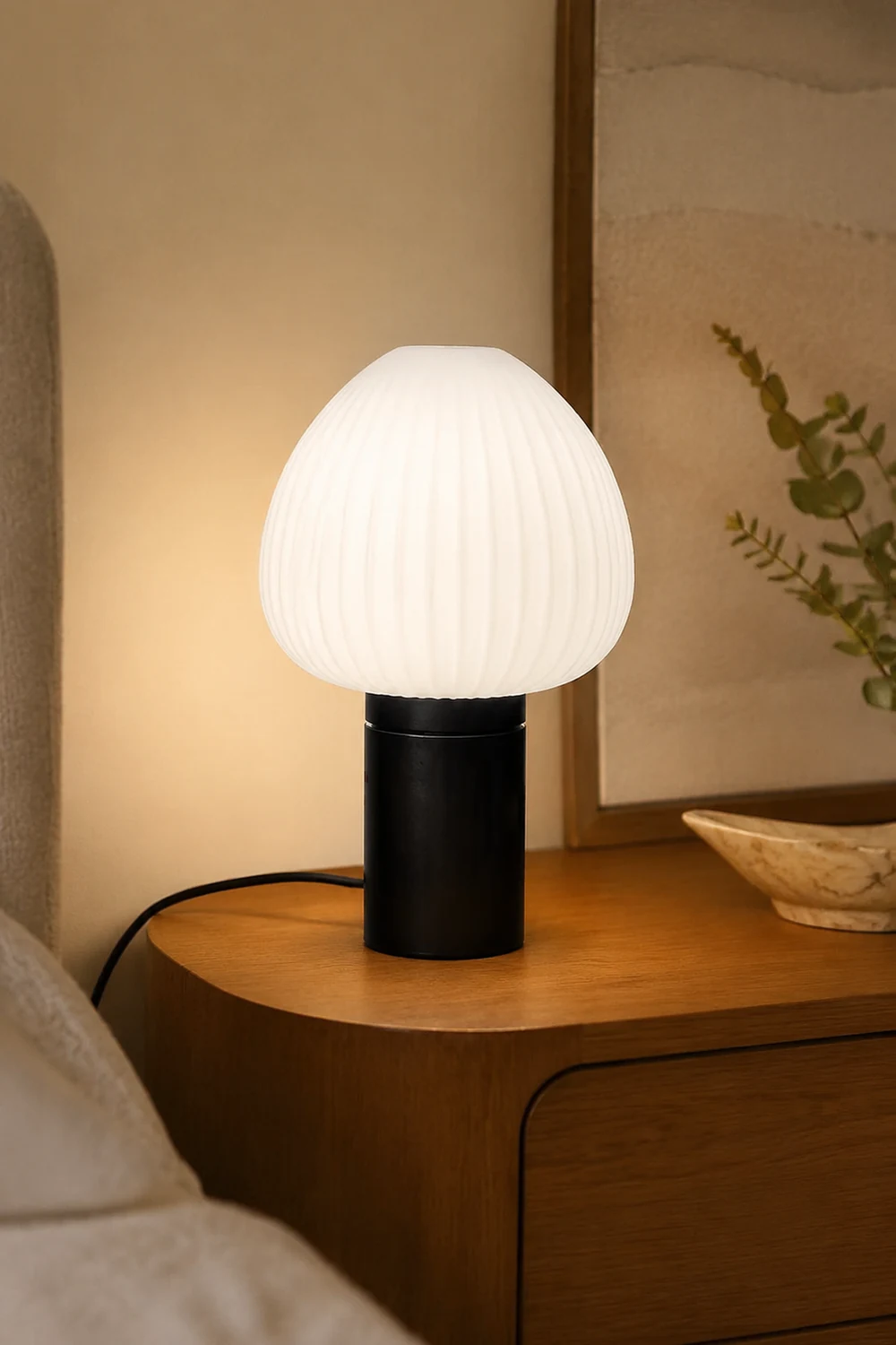 Nordic Light Luxury Simple Bedroom Table Lamp - Lumpaz