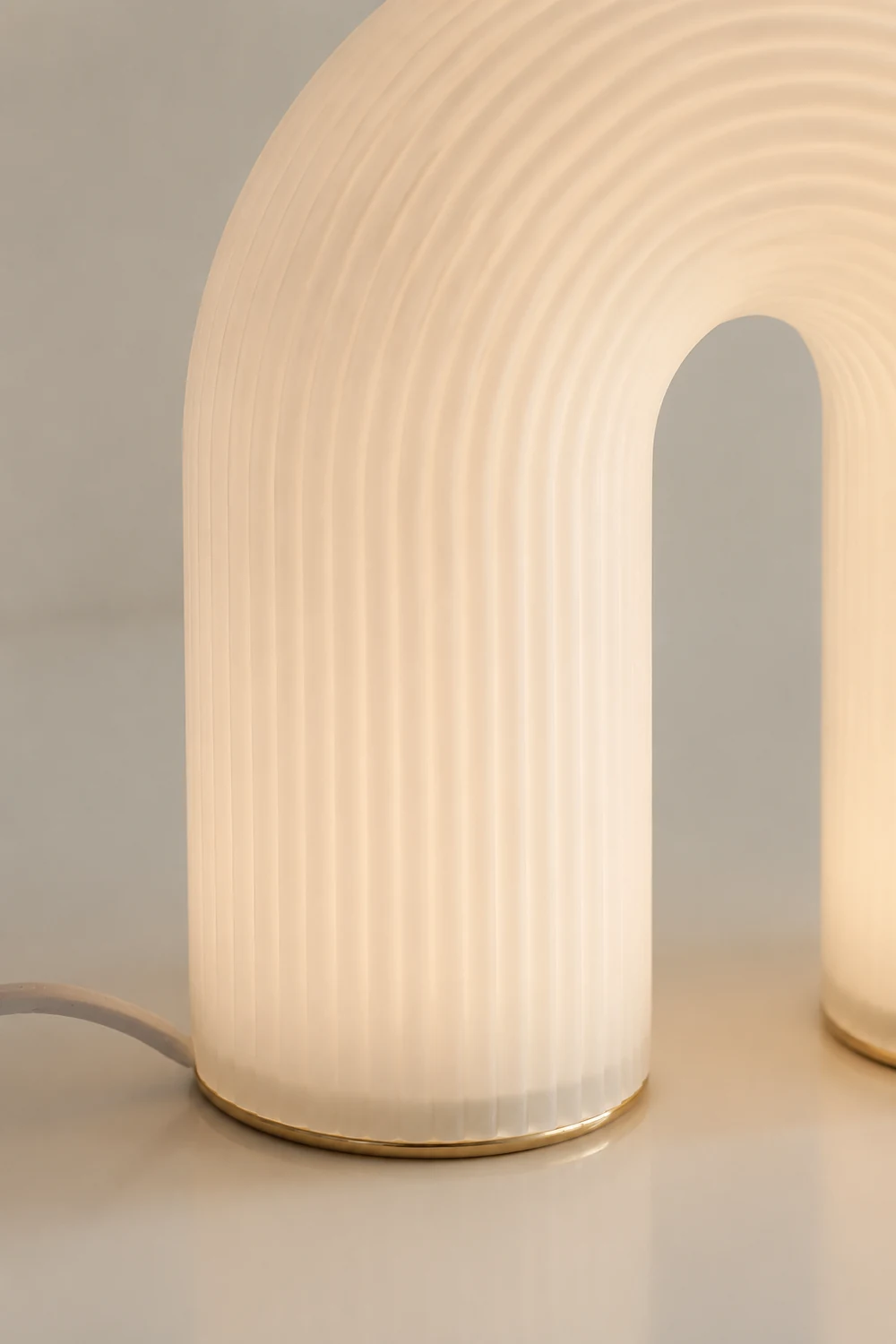 Unique Arch Metal Table Lamp - Lumpaz