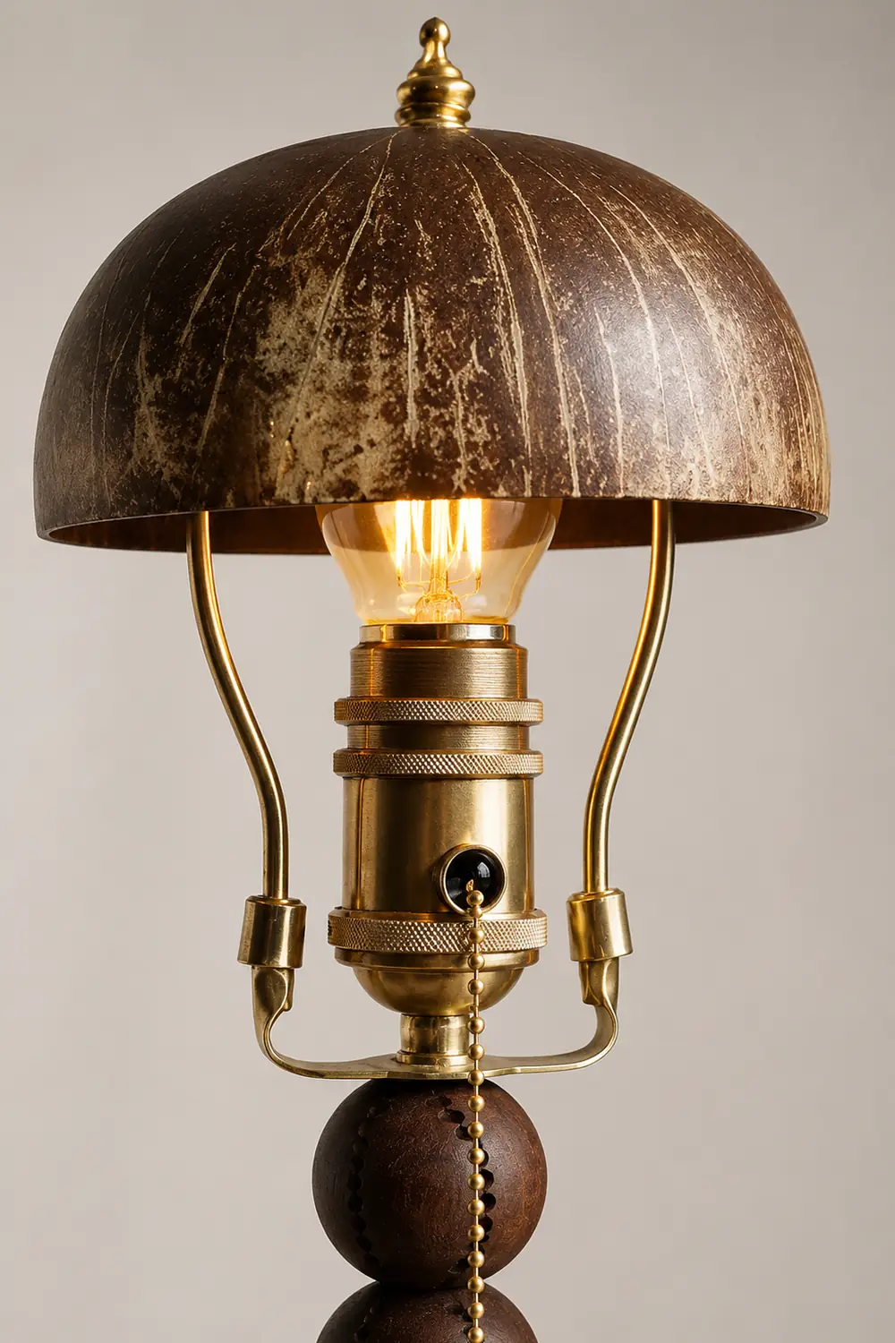 Retro Coconut Shell Decor Table Lamp - Lumpaz