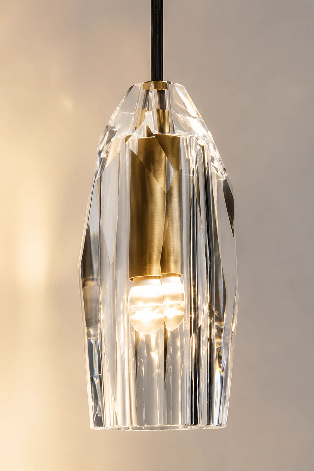 Modern Faceted Crystal Wall Lights - Lumpaz