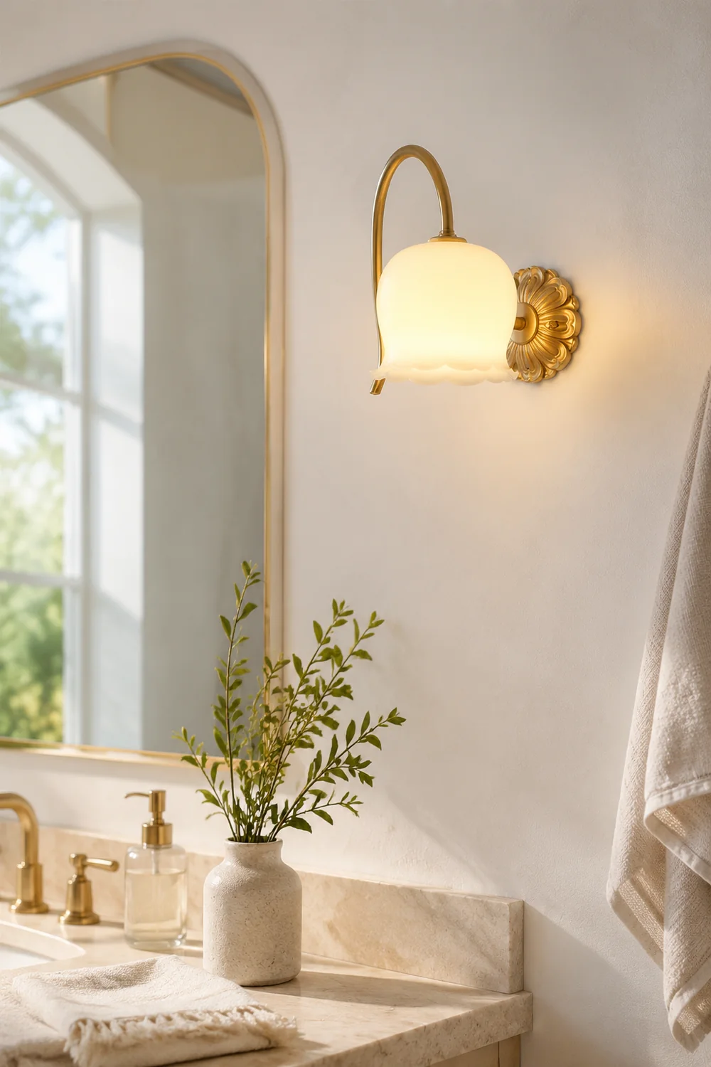 Creamy Copper Glass Wall Sconce - Lumpaz