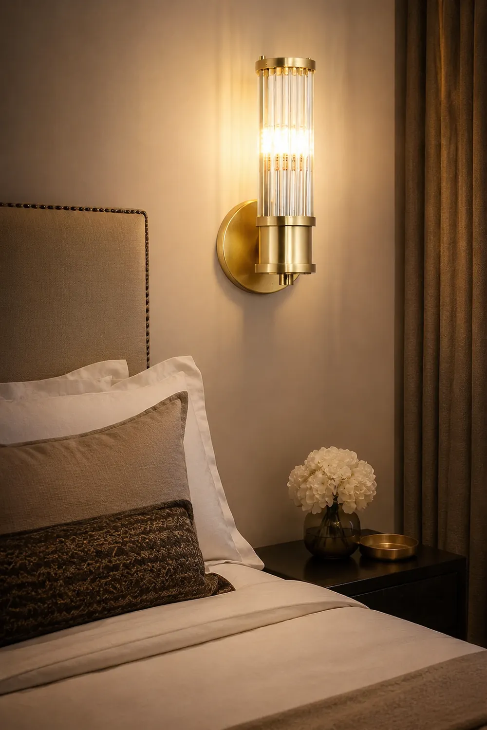 Modern Brass Gold Crystal Wall Sconce - Lumpaz
