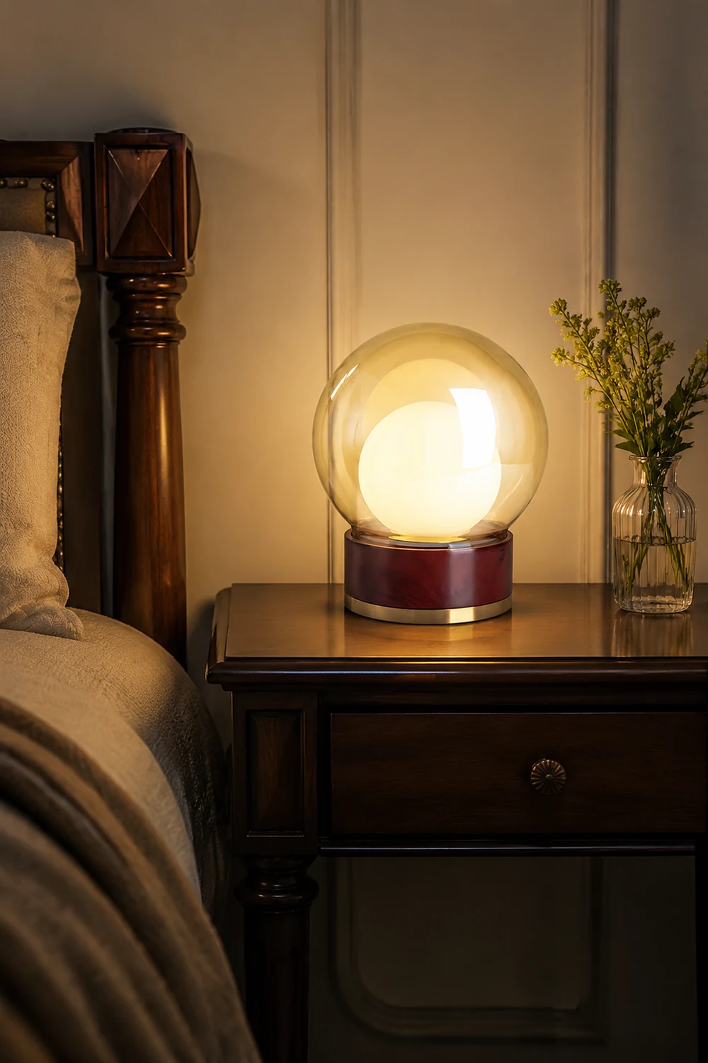 Modern Rigel Round Glass Table Light - Lumpaz