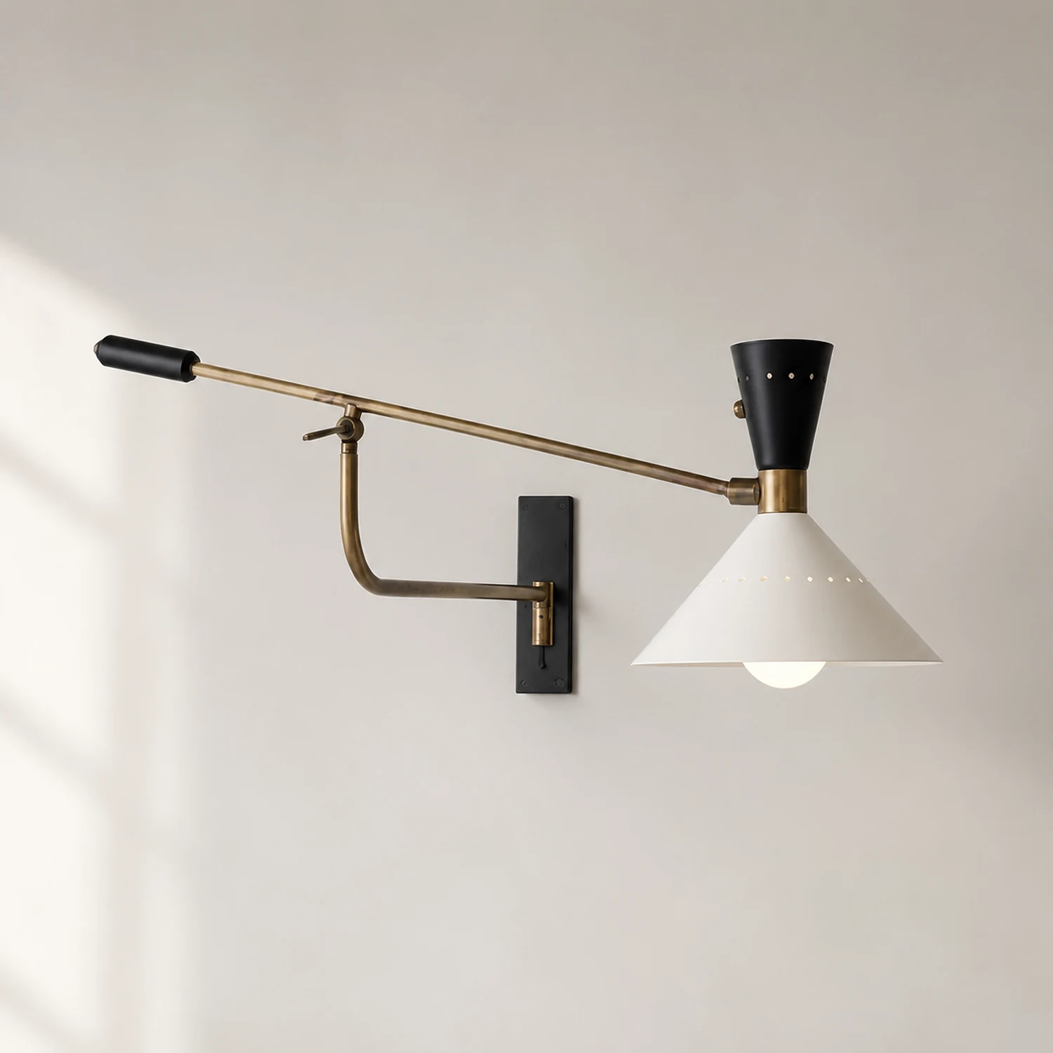 Modern Metal Cone Shade Wall Lamp - Lumpaz