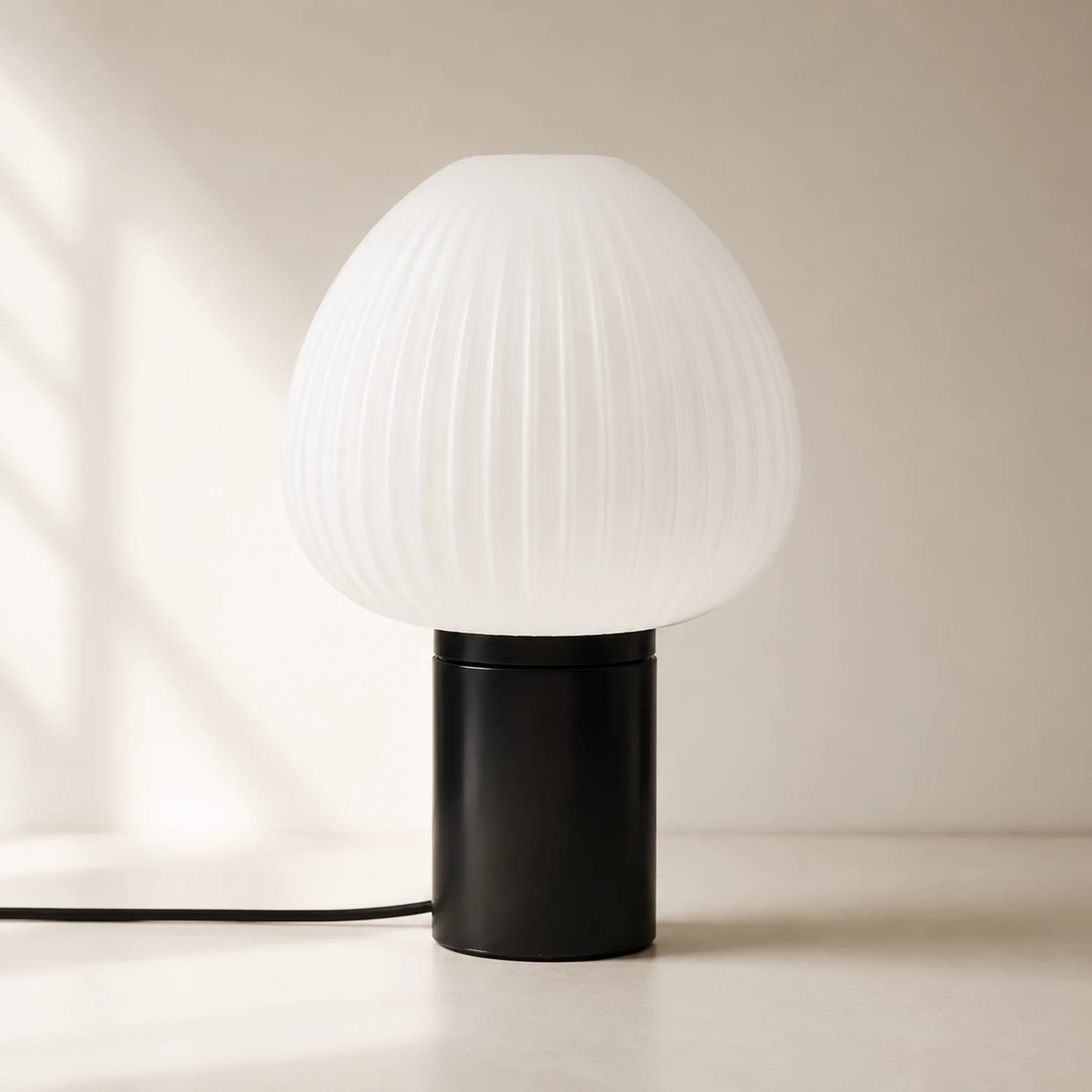 Nordic Light Luxury Simple Bedroom Table Lamp - Lumpaz