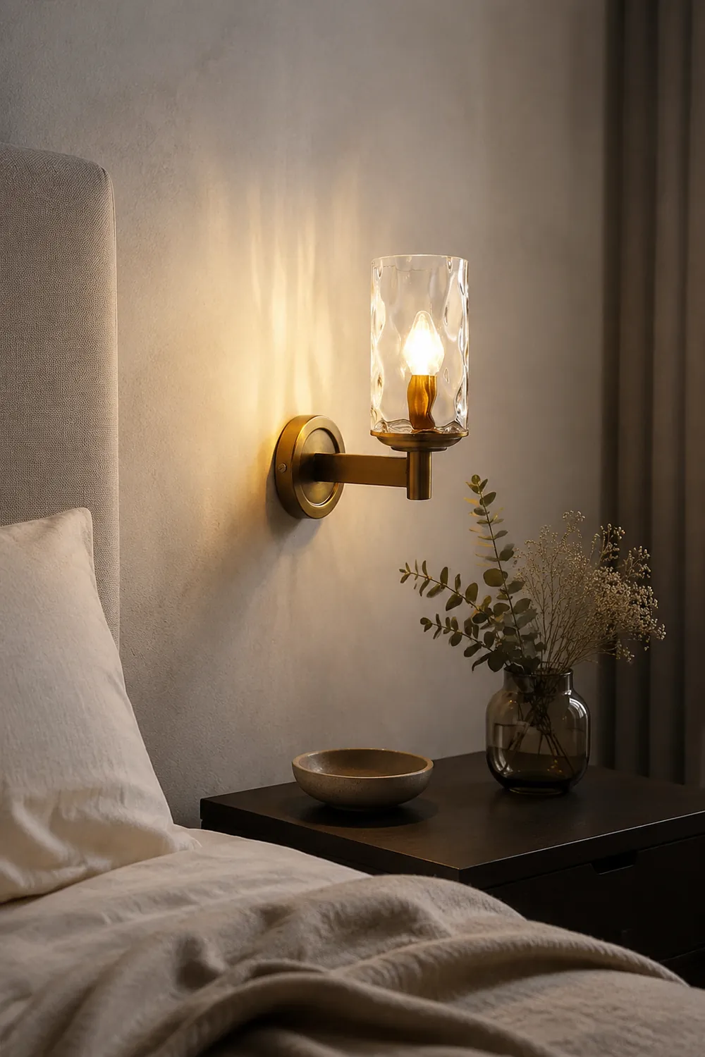 Vintage Iron Armed Wall Lamp - Lumpaz