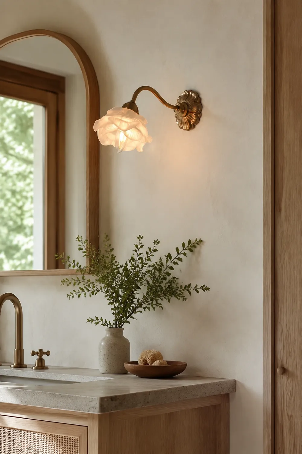 Retro Flower Petal Glass Wall Lamp Copper Wall Light - Lumpaz
