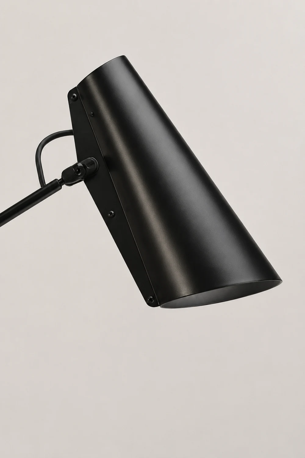 Unique Nordic Style Art Decor Table Lamp - Lumpaz