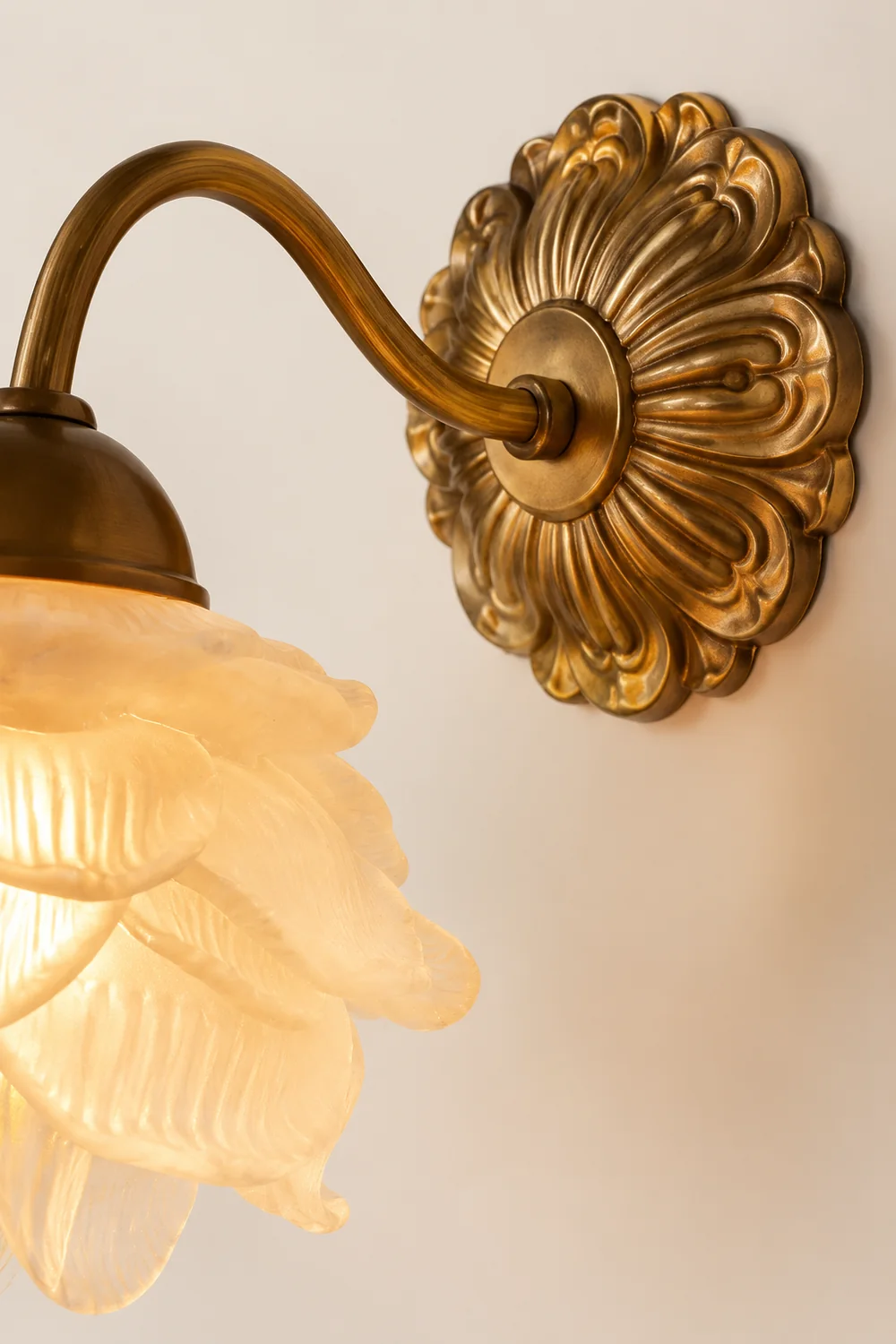 Retro Flower Petal Glass Wall Lamp Copper Wall Light - Lumpaz