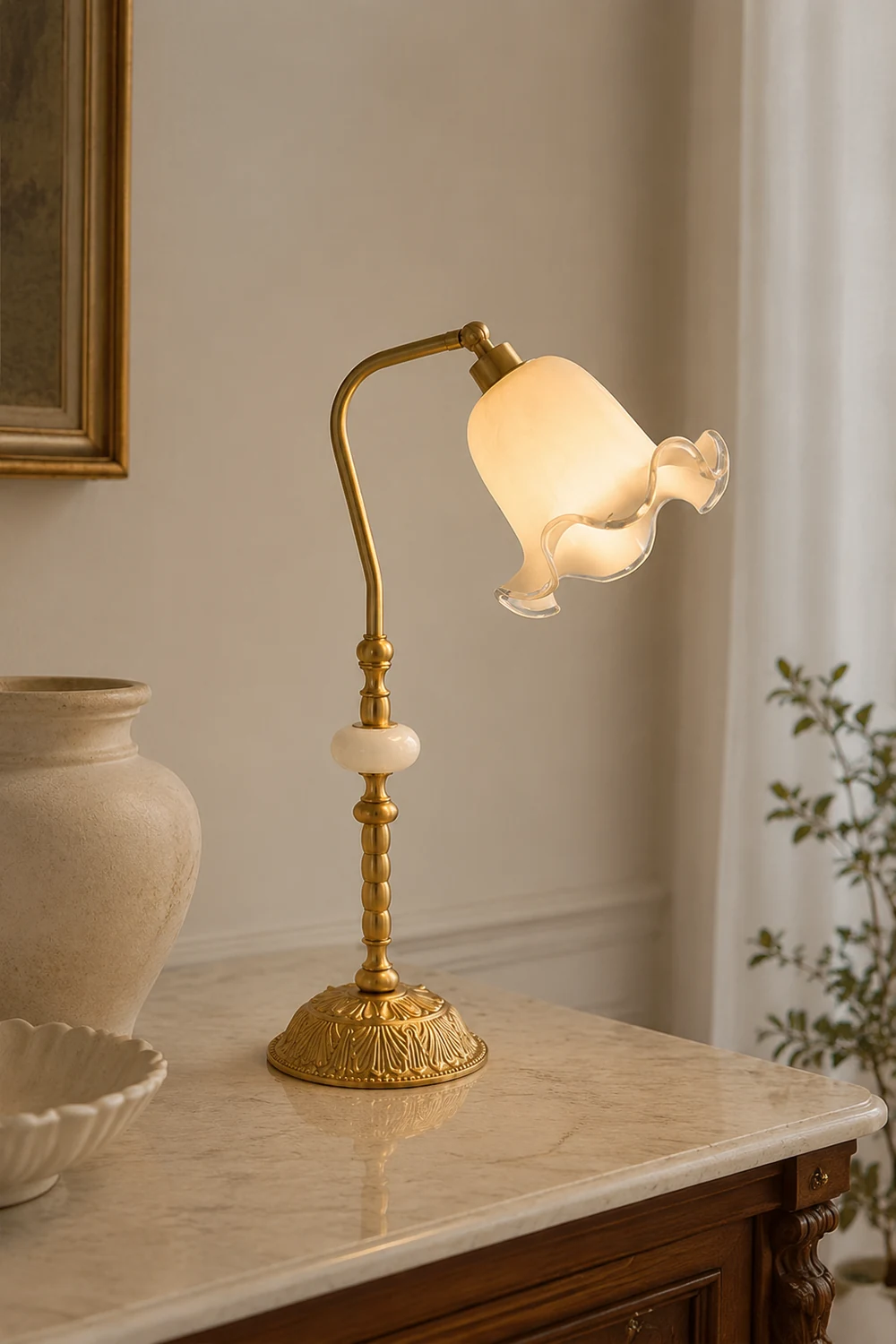 Nouveau Fashion Floral Brass Table Lamp - Lumpaz