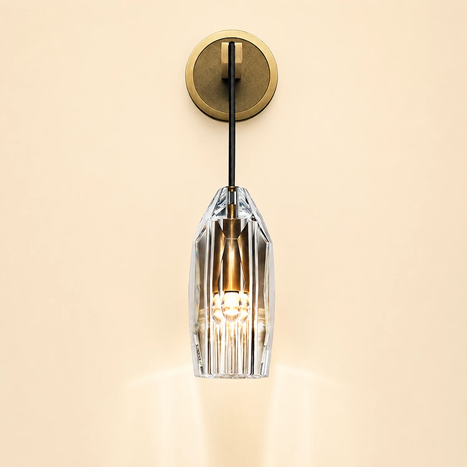 Modern Faceted Crystal Wall Lights - Lumpaz