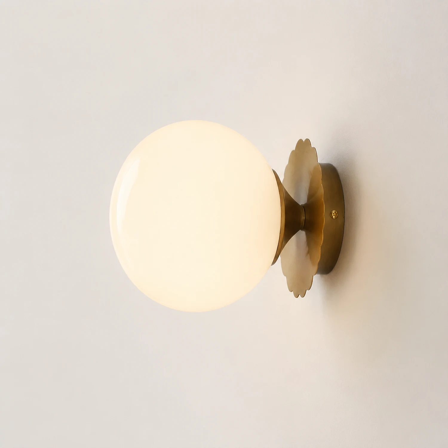 Vintage Glass Round Head Wall Sconce - Lumpaz