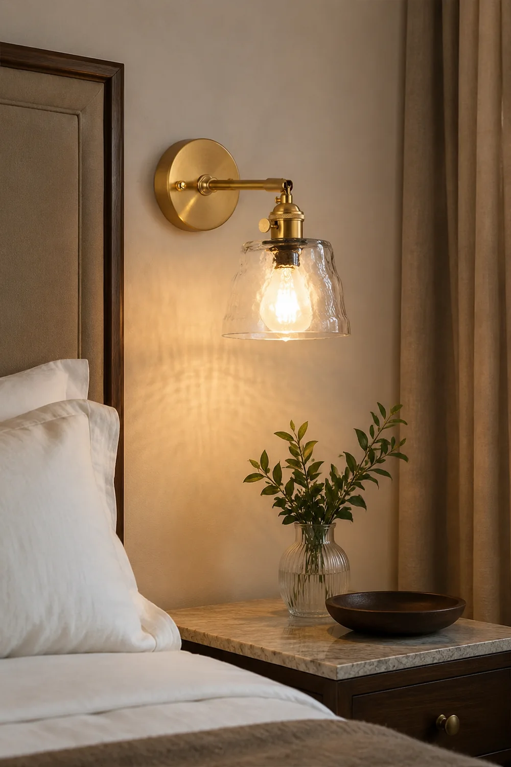 Vintage Glass Adjustable Wall Sconce - Lumpaz