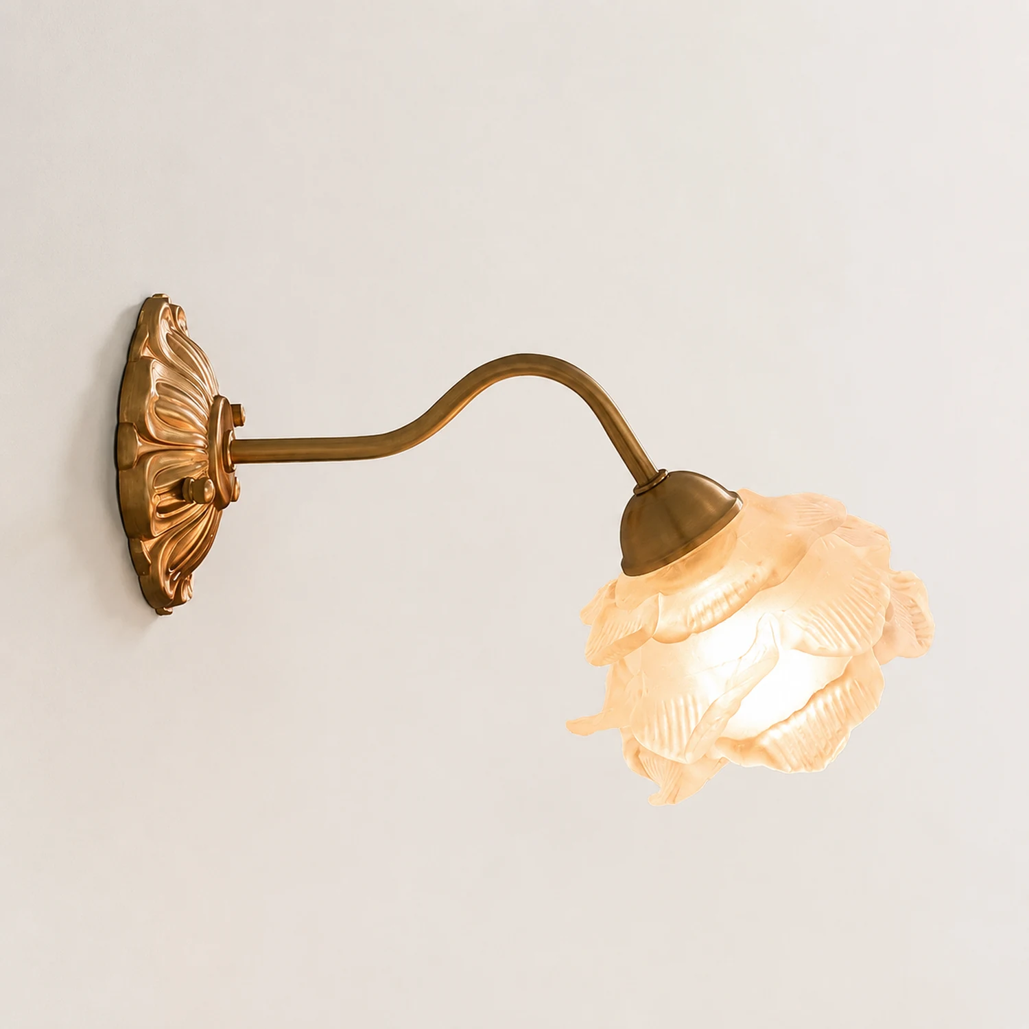 Retro Flower Petal Glass Wall Lamp Copper Wall Light - Lumpaz