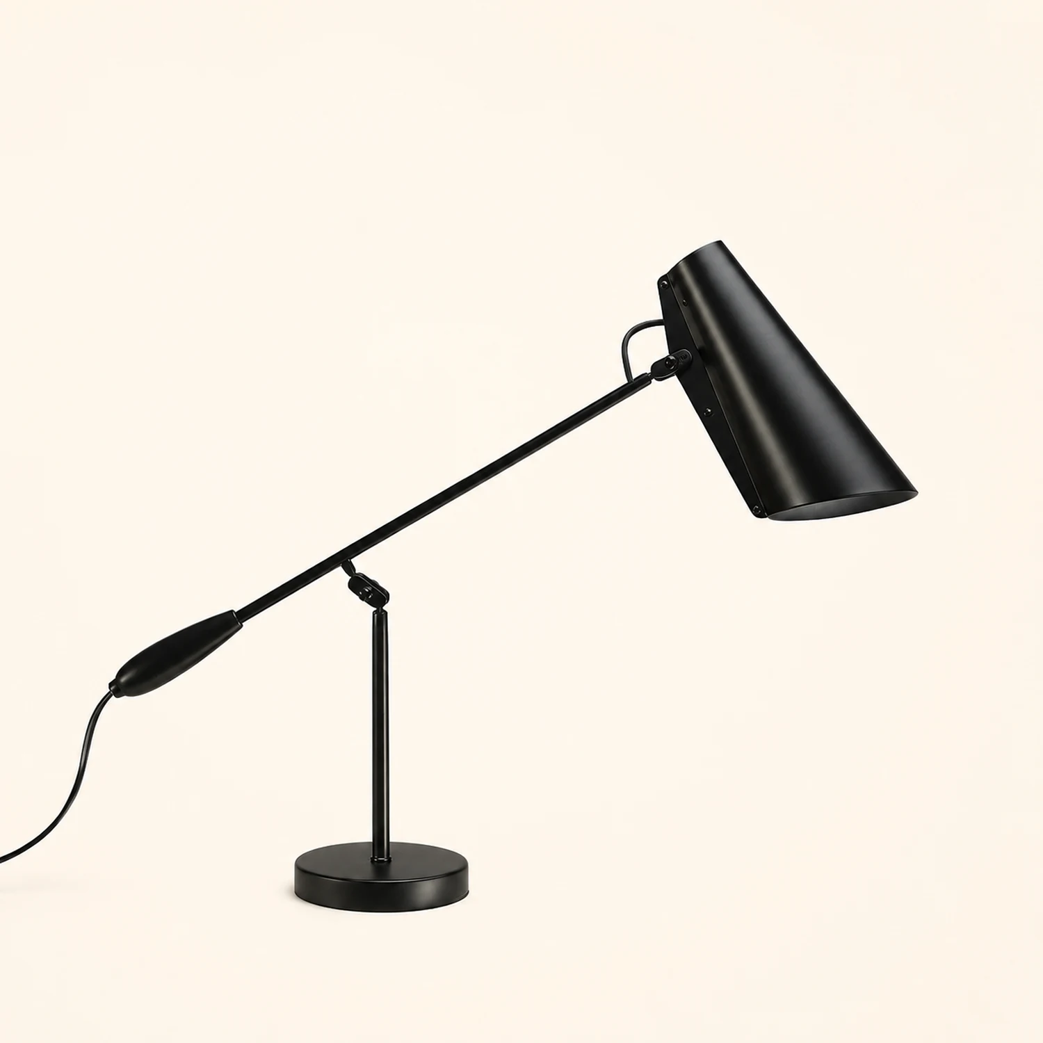 Unique Nordic Style Art Decor Table Lamp - Lumpaz