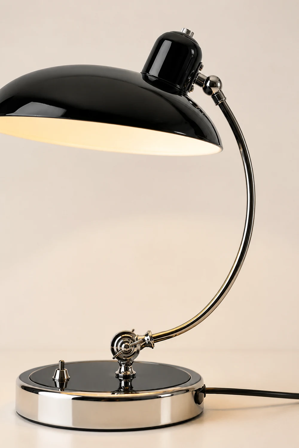 Modern Metal Table Lamps For Living Room - Lumpaz