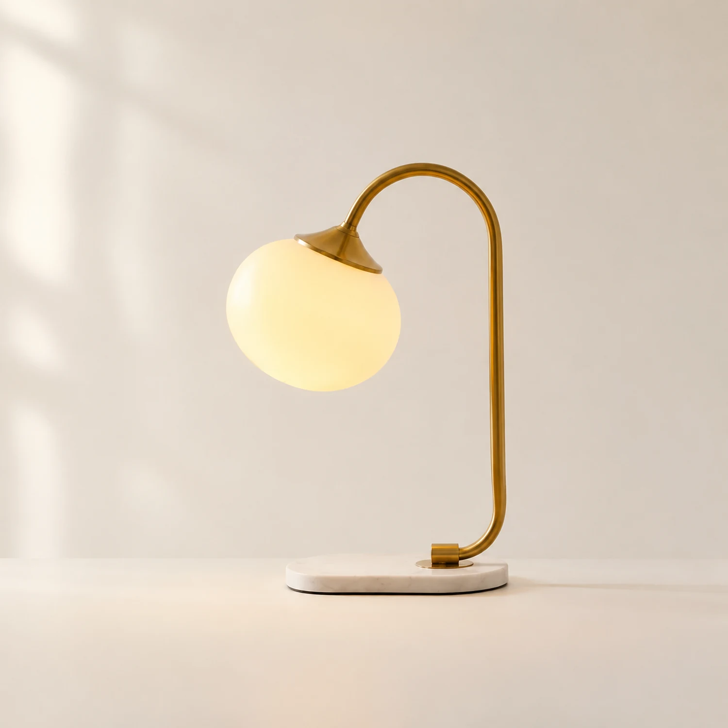 Marshmallow Metal Glass Table Lamp - Lumpaz