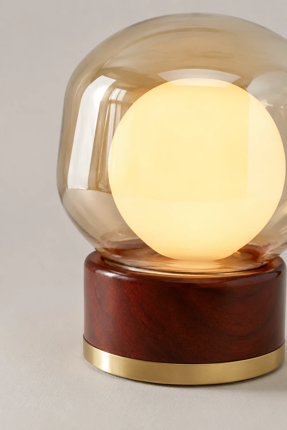 Modern Rigel Round Glass Table Light - Lumpaz