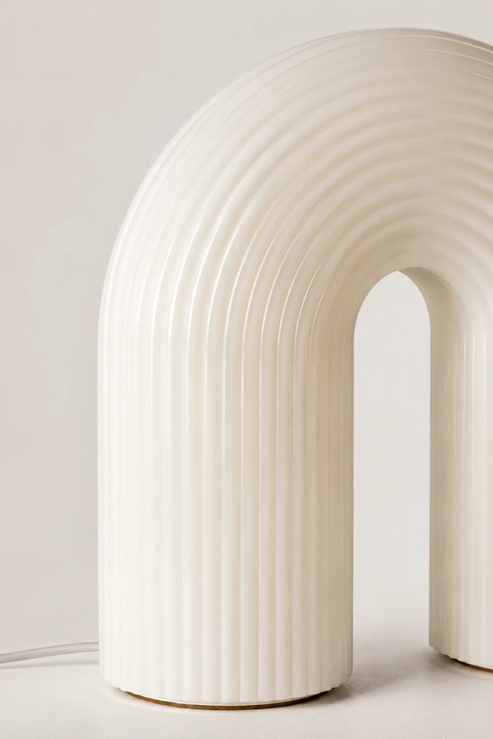 Unique Arch Metal Table Lamp - Lumpaz