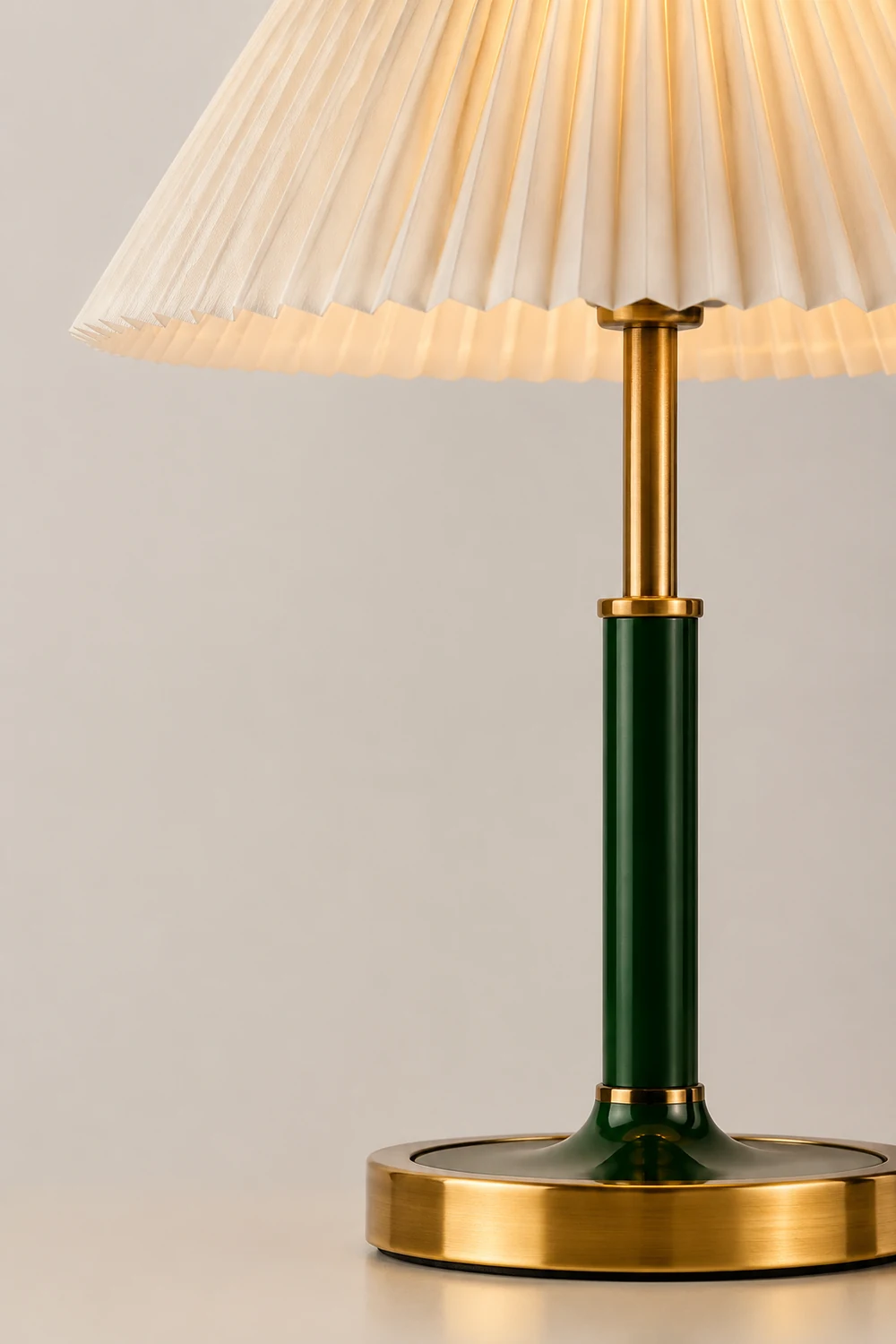 Modern Creative Decoration Table Lamp For Bedroom - Lumpaz