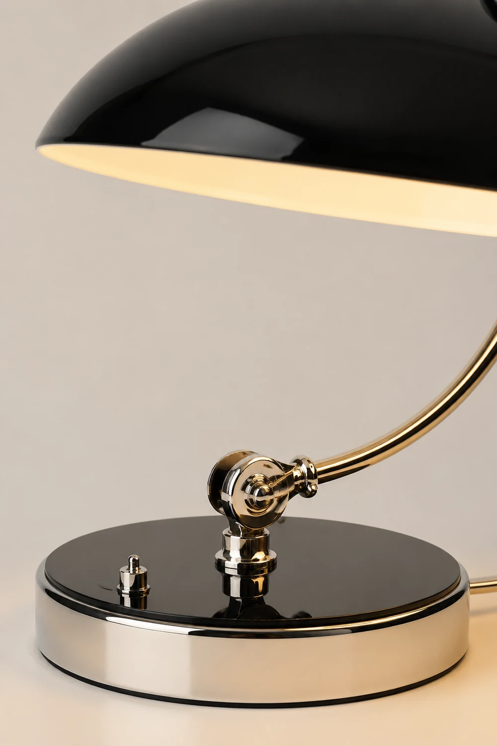 Modern Metal Table Lamps For Living Room - Lumpaz