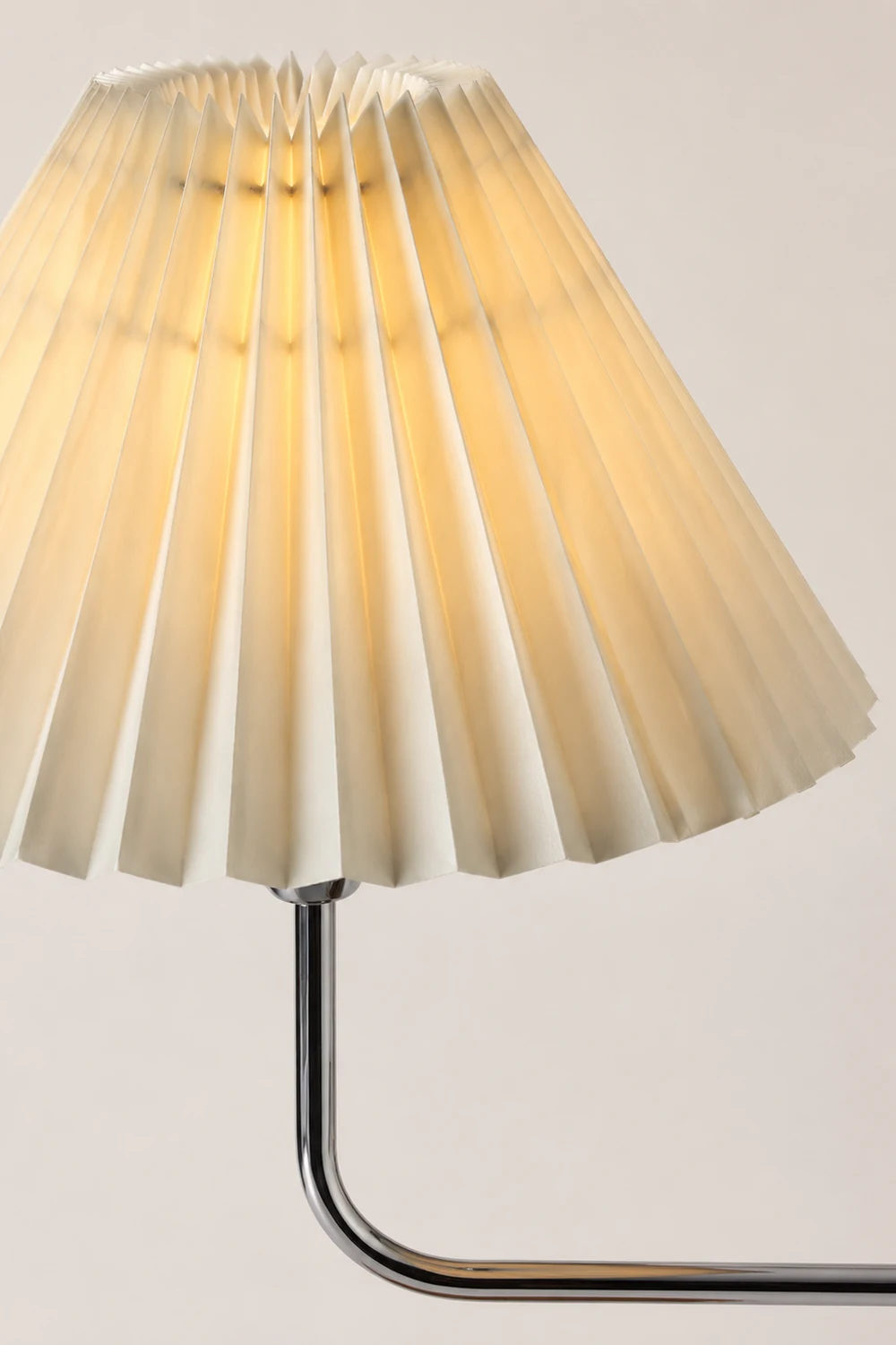 Solid Wood Retro Creative Pleated Table Lamp - Lumpaz