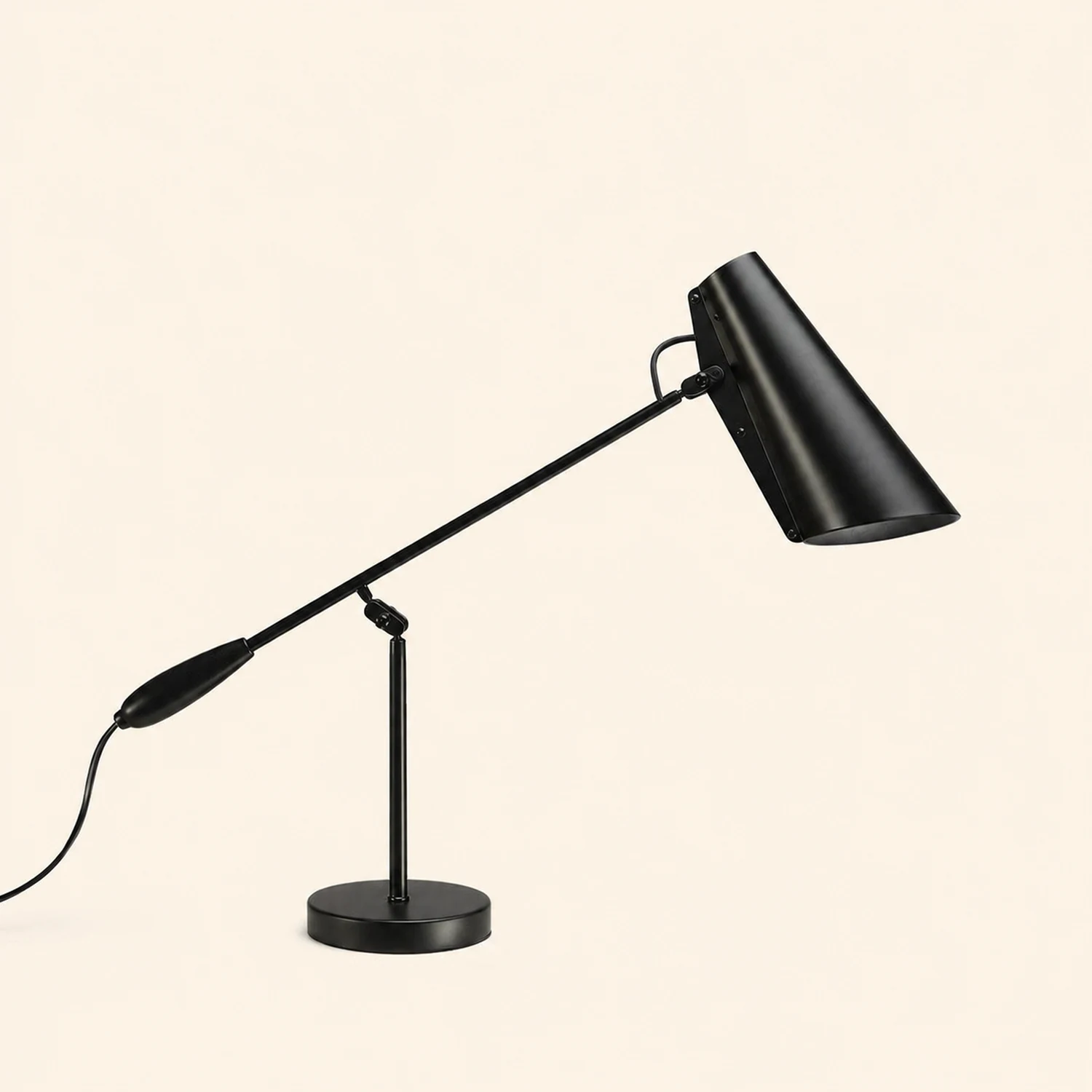 Unique Nordic Style Art Decor Table Lamp - Lumpaz