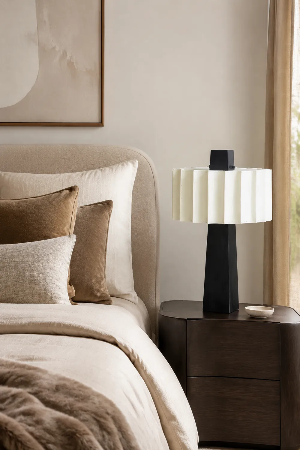Creative Designer Black & White Decorative Table Lamp - Lumpaz