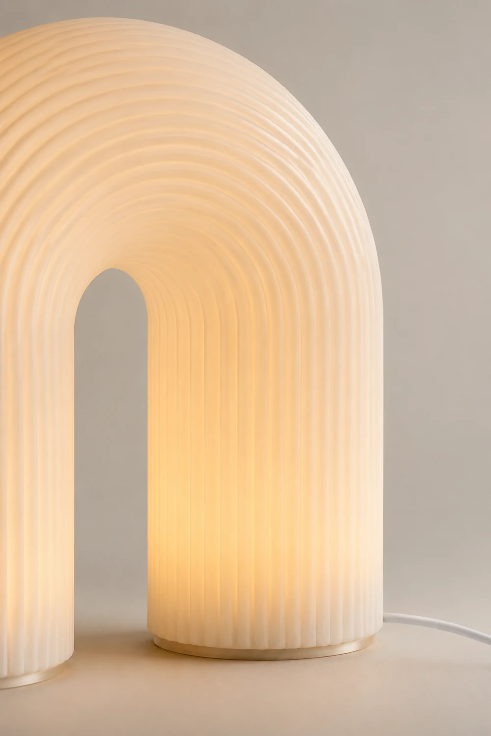 Unique Arch Metal Table Lamp - Lumpaz