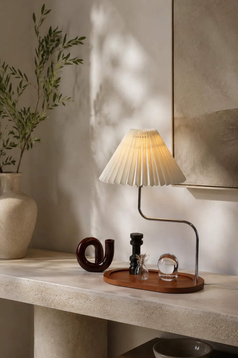 Solid Wood Retro Creative Pleated Table Lamp - Lumpaz
