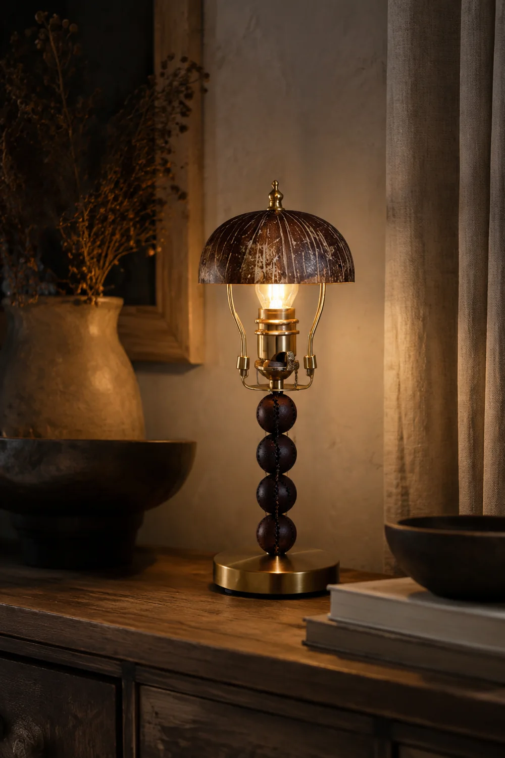 Retro Coconut Shell Decor Table Lamp - Lumpaz
