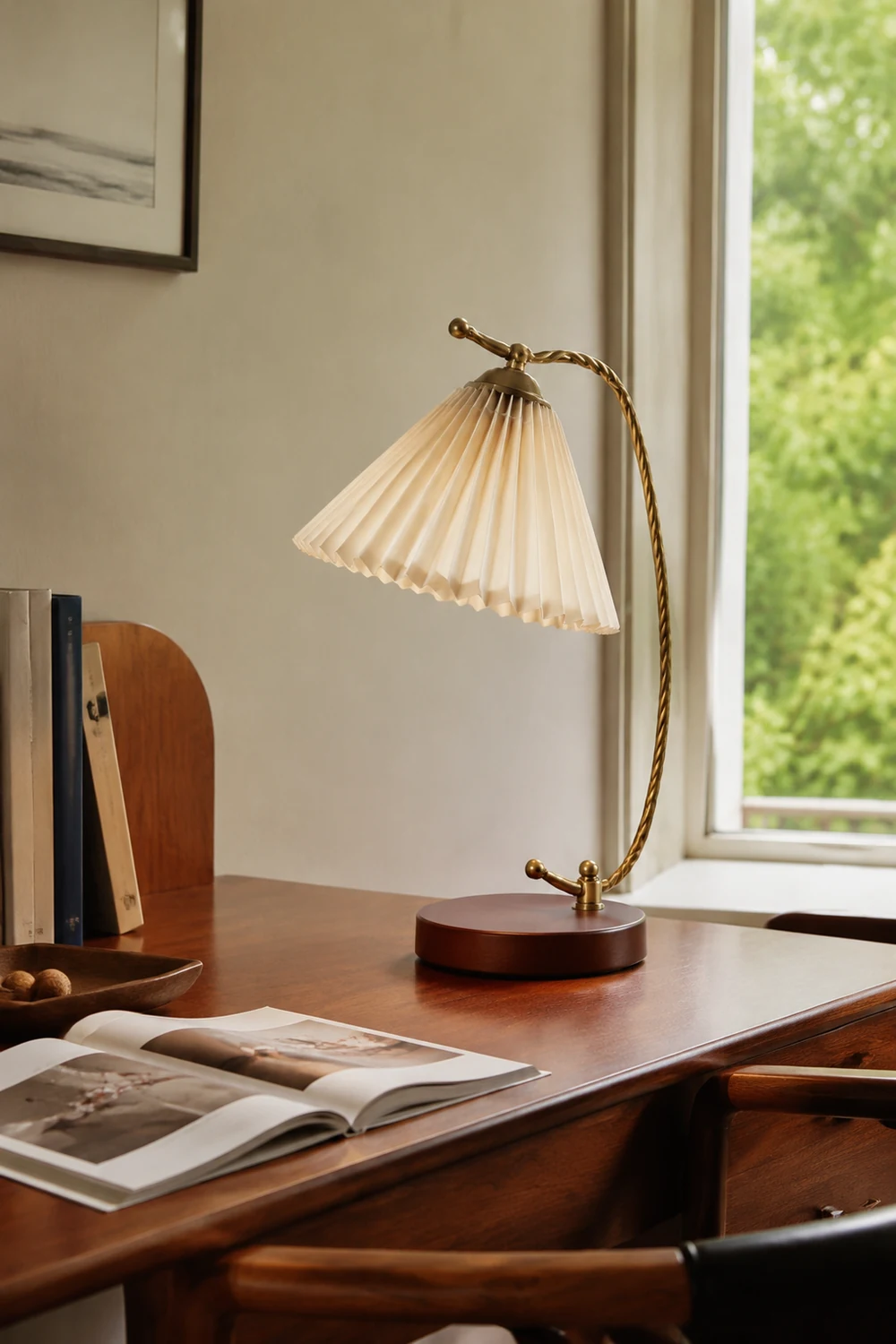 Dotty Retro Pleated Table Lamp - Lumpaz