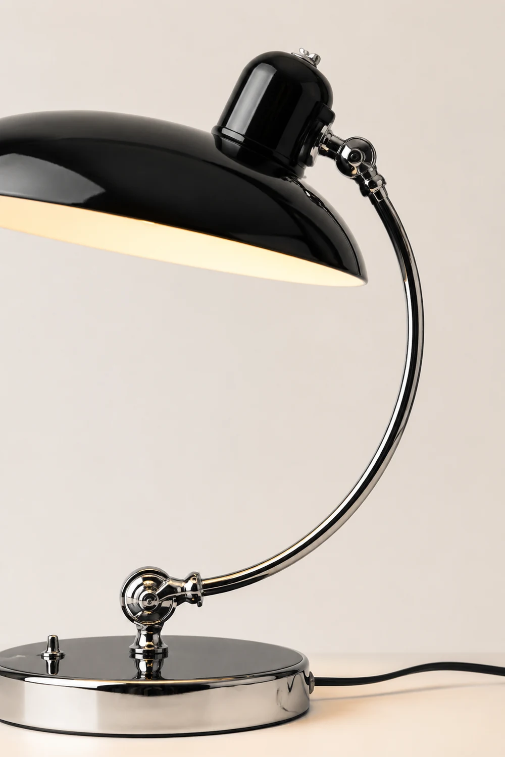 Modern Metal Table Lamps For Living Room - Lumpaz