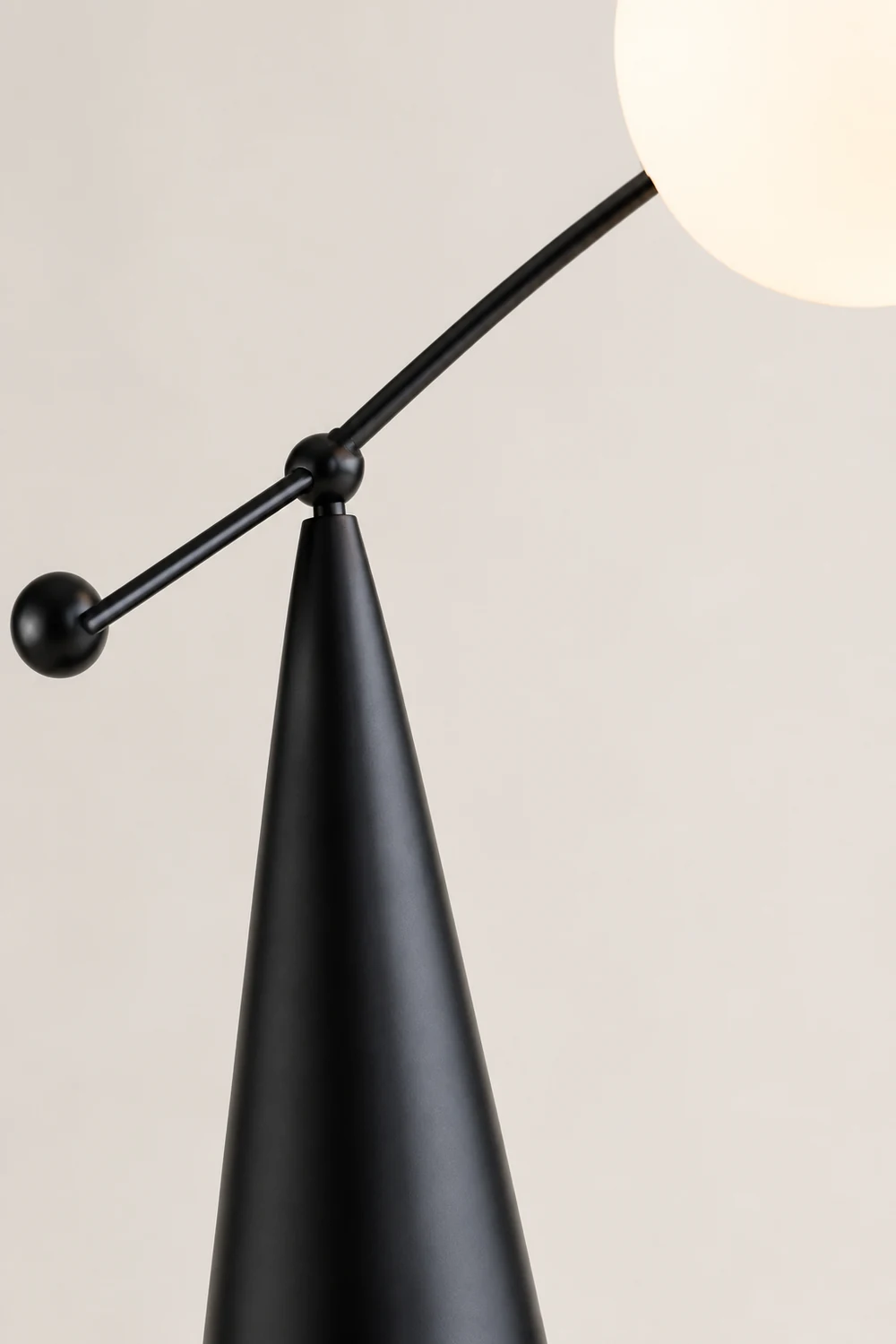 Minimalist Designer Iron Fishing Floor Lamp - Lumpaz