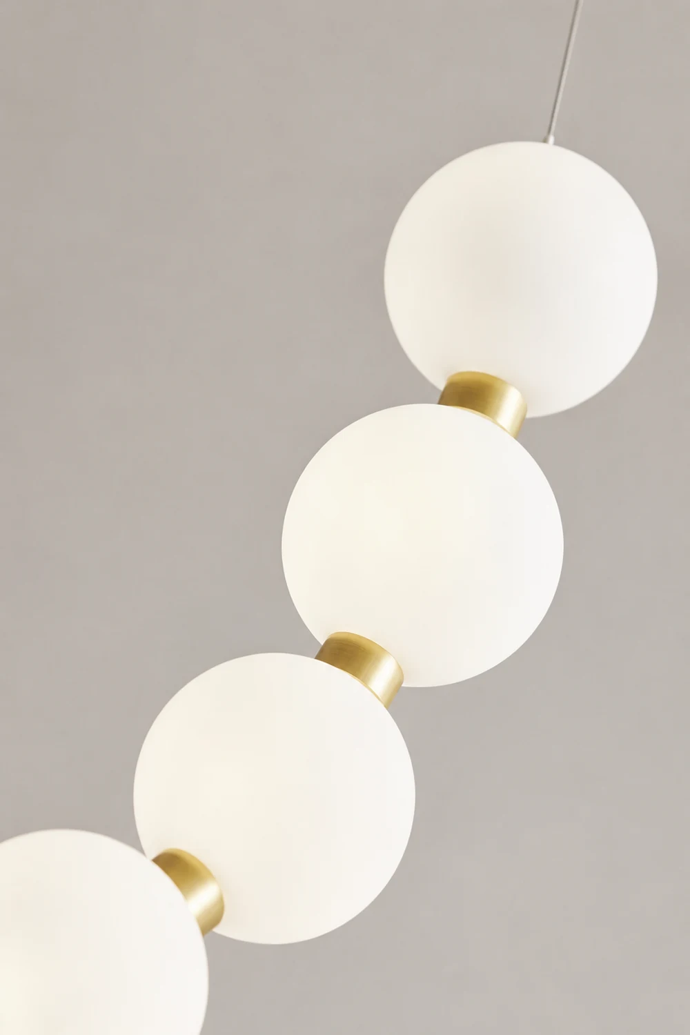 White LED Pearl Necklace Chandelier For Stair - Lumpaz