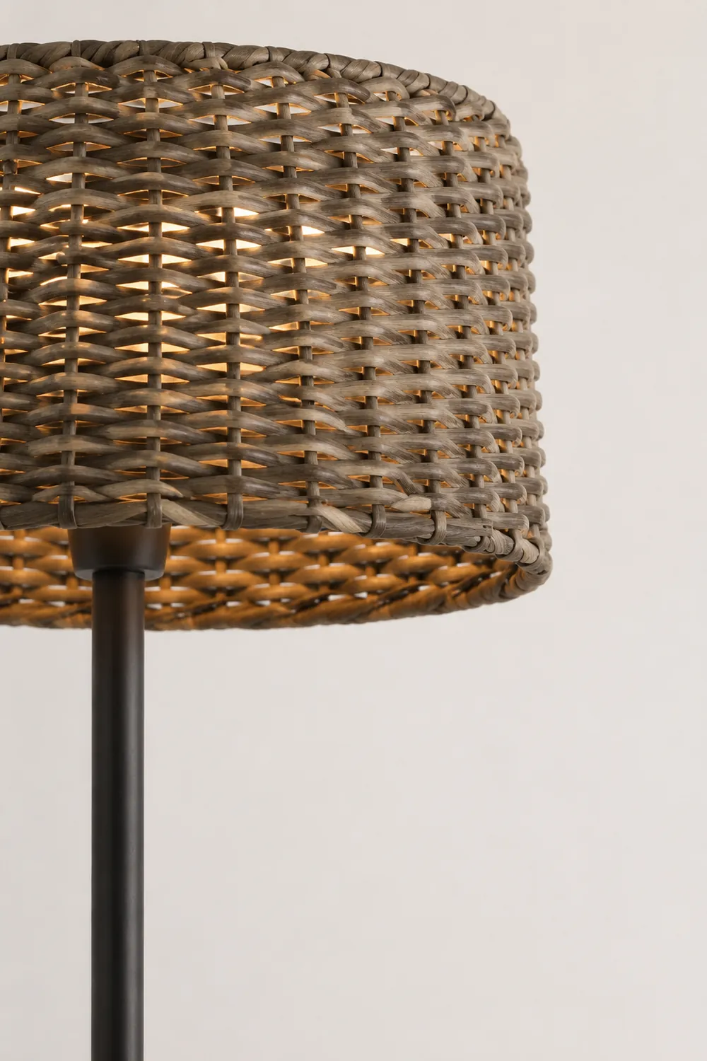 Ritta Wasserdichte Stehlampe für draußen 2 Farben, Rattan - Lumpaz