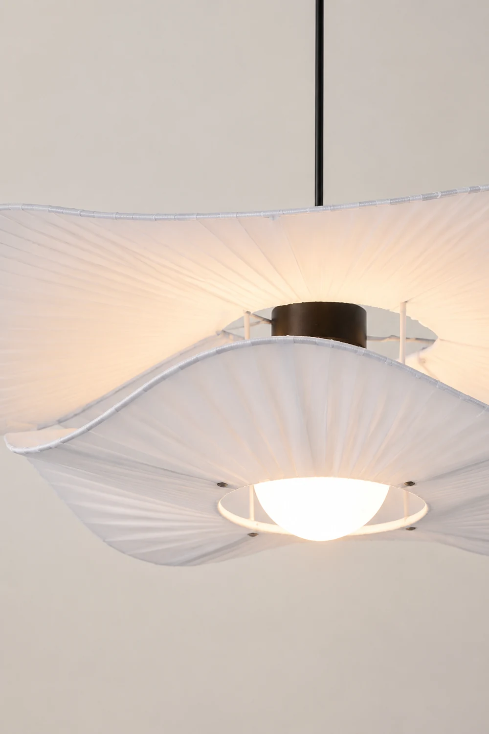 Renée Pendelleuchte 3 Farbe Temperatur umschaltbar, Tücher, ∅60cm - Lumpaz