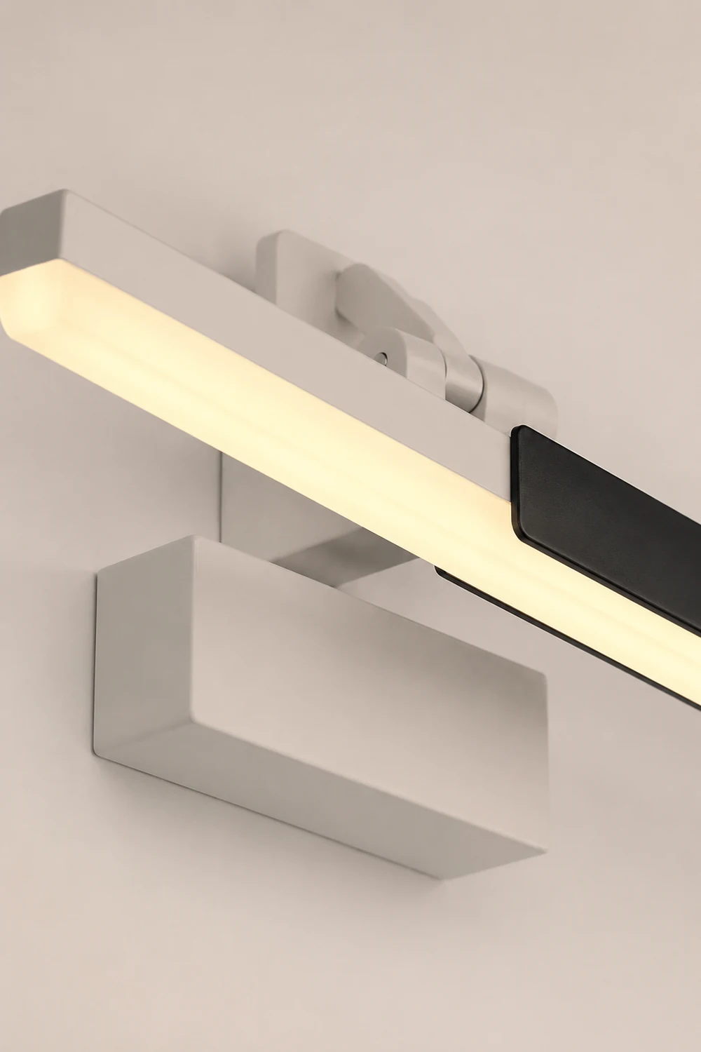 Edge Spiegelfront Waschtisch-Wandleuchte, L 40/50/60/70CM - Lumpaz