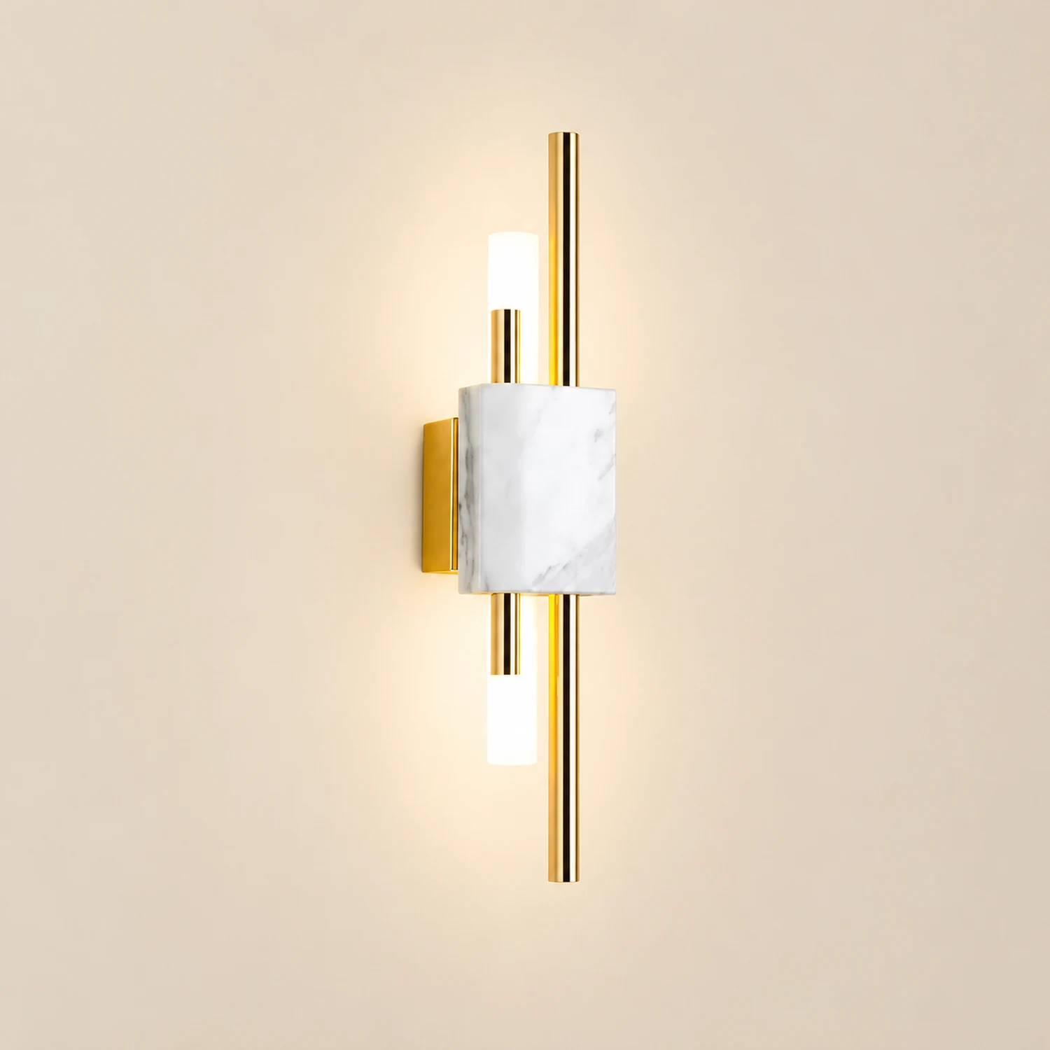 Einfache Wandlampe am Bett aus Marmor im Schlafzimmer - Lumpaz