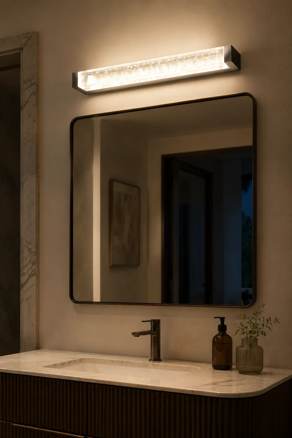 Leigh Transparente Rechteckige Spiegelfront Waschtisch-Wandleuchte, 30/46/52/62CM Lang - Lumpaz