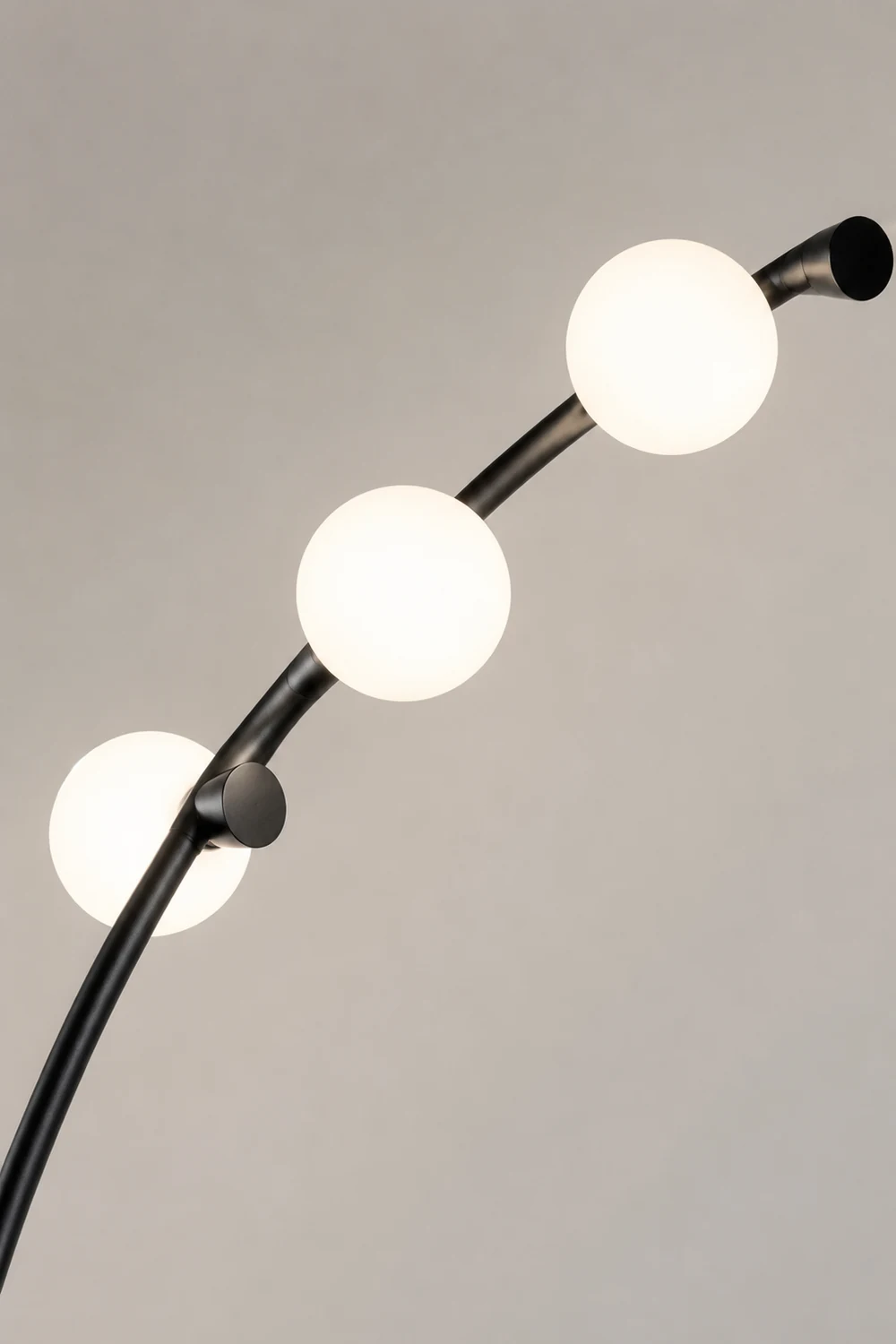 Valentina Bogen Blase Stehleuchte, 2 Farben, 3/4/6-flammig, 200CM Lang - Lumpaz