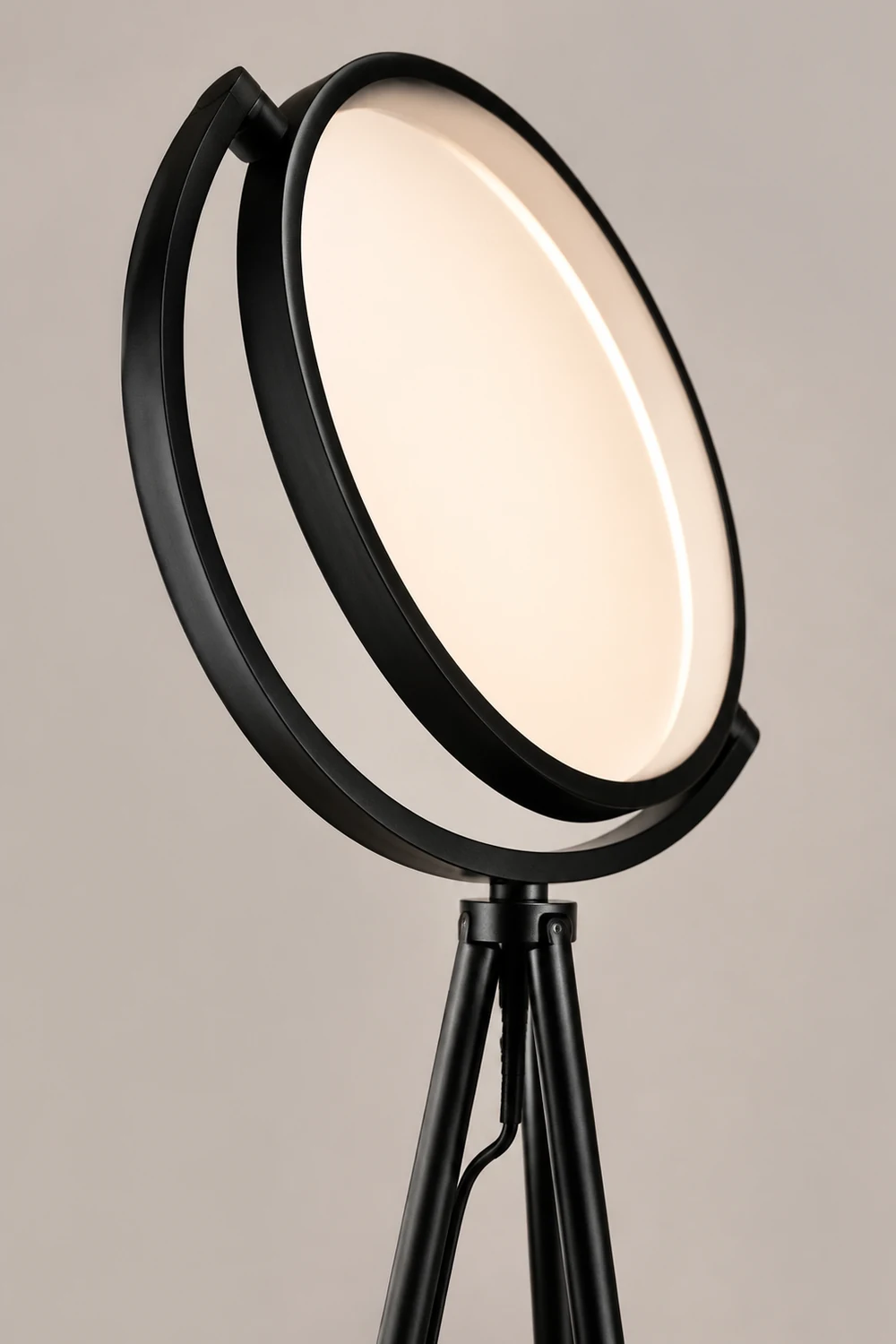 Salgado Kreis Schwarz Stehleuchte, Metall, 2 Farben, 152CM Lang - Lumpaz