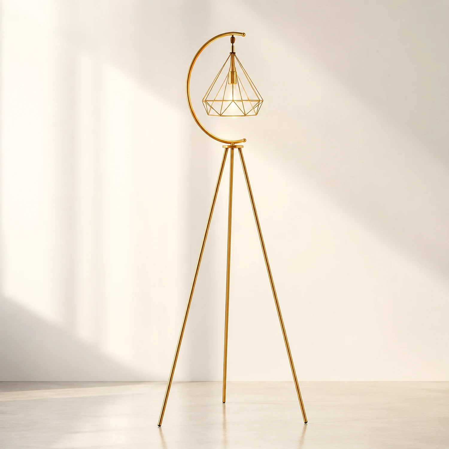 Eryn Diamantförmiger Lampenschirm Stativ Stehlampe, Metall, 2 Farben, 160CM Lang - Lumpaz
