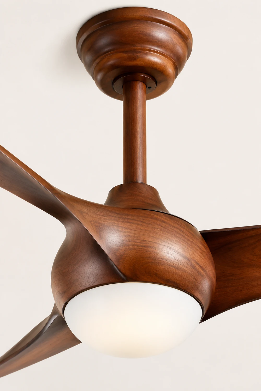 Garner 3-Blatt Deckenventilator mit Beleuchtung, Schwarz & Braun, ∅132CM - Lumpaz