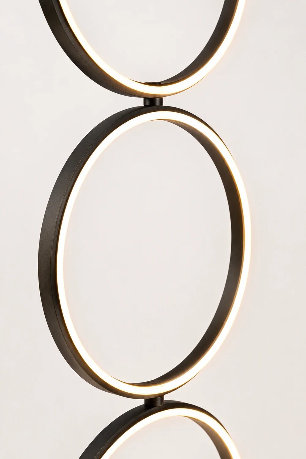 Arisha Ring Stehlampe, 3/5-flammig, 2 Farben, 114/130CM Lang - Lumpaz