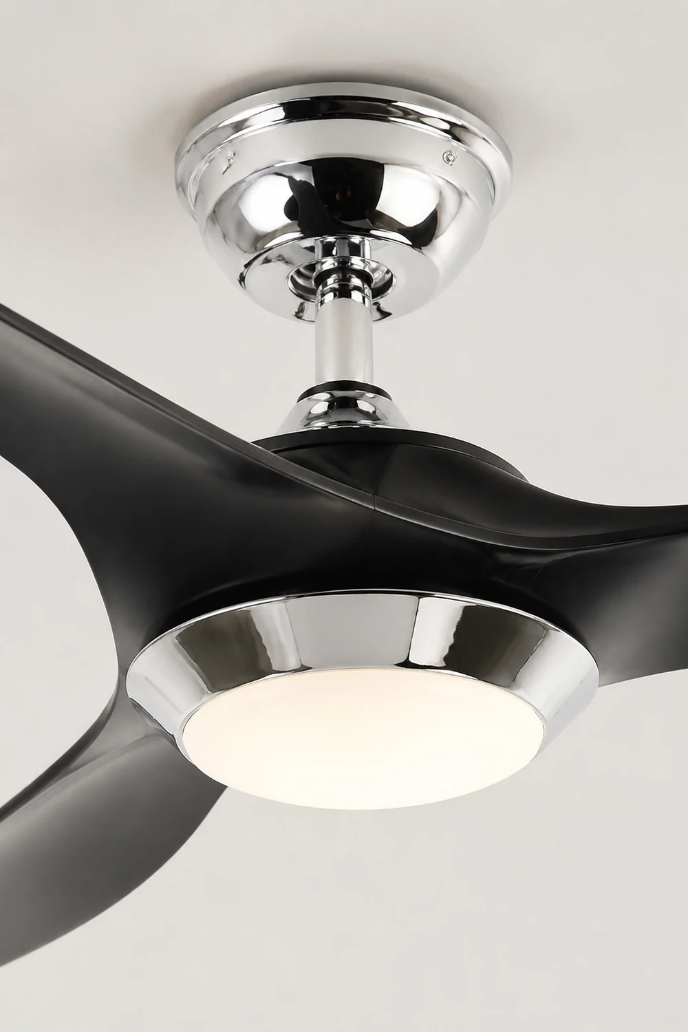 Garner 3-Blatt Deckenventilator mit Beleuchtung, Schwarz & Gelb, ∅132CM - Lumpaz