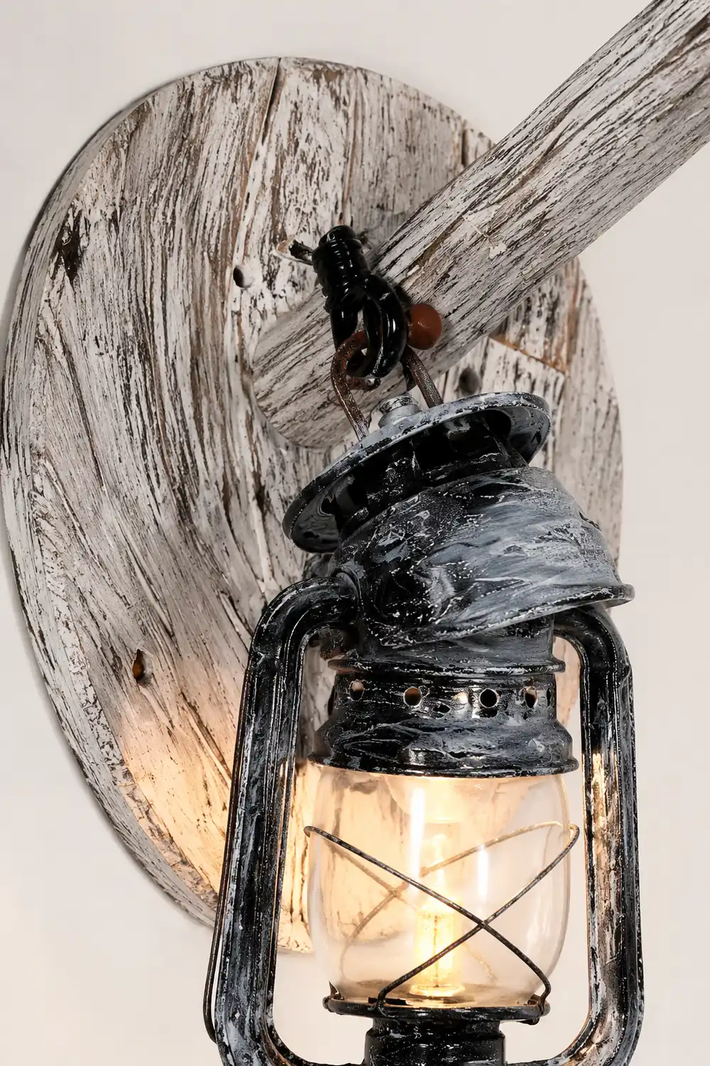 Austin Laute Laterne Wandleuchte, Metall & Holz - Lumpaz