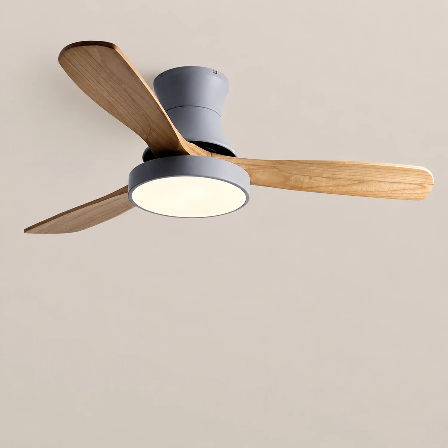 Walters 3-Blatt Deckenventilator mit Beleuchtung, Weiß & Grau, Metall & Holz, ∅132CM - Lumpaz