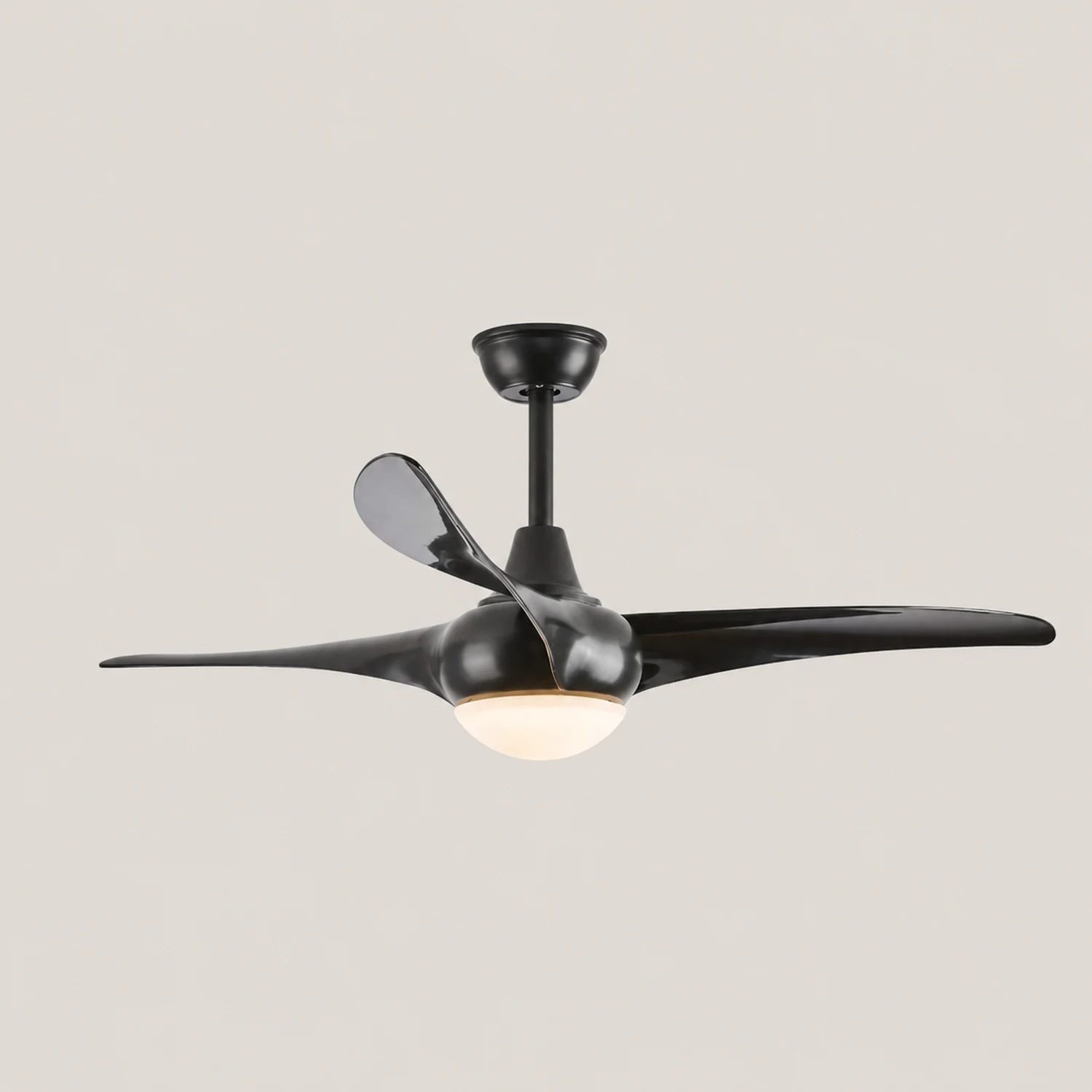 Garner 3-Blatt Deckenventilator mit Beleuchtung, Schwarz & Braun, ∅132CM - Lumpaz